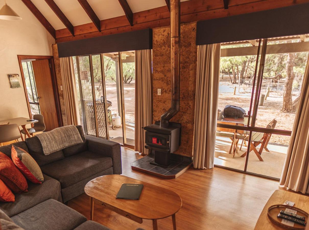 Bussells Bushland Cottages Маргарет-Ривер Экстерьер фото