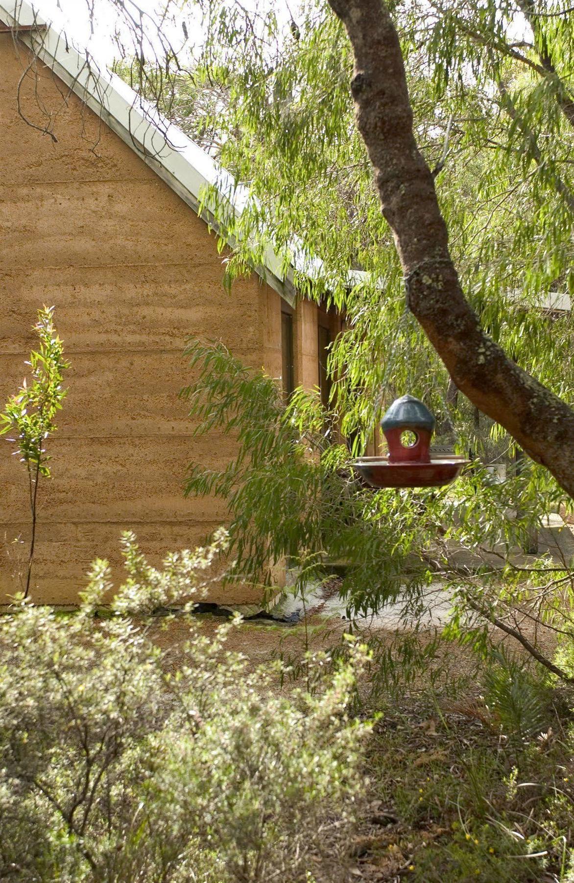 Bussells Bushland Cottages Маргарет-Ривер Экстерьер фото